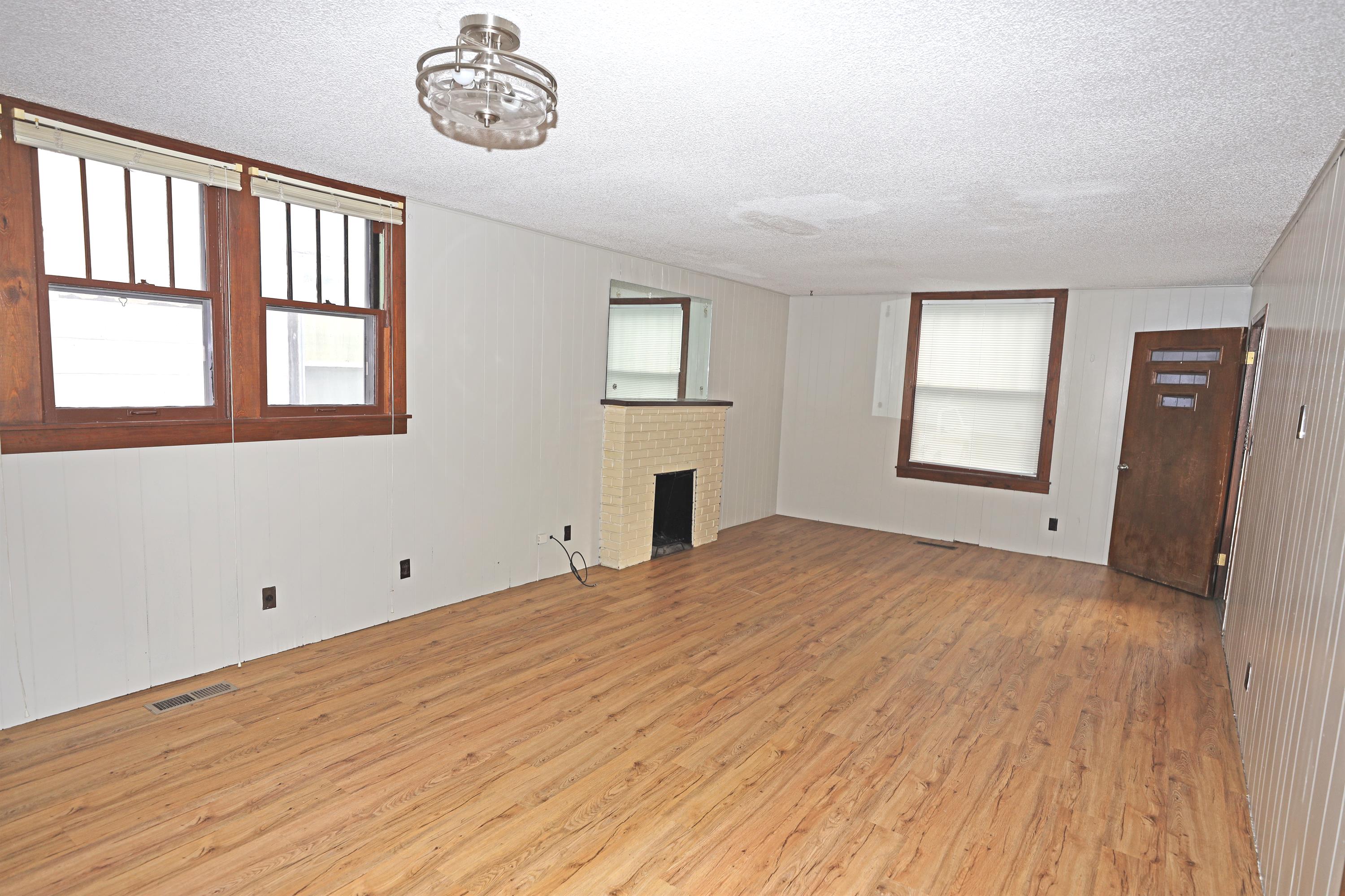 344 East Adams Avenue